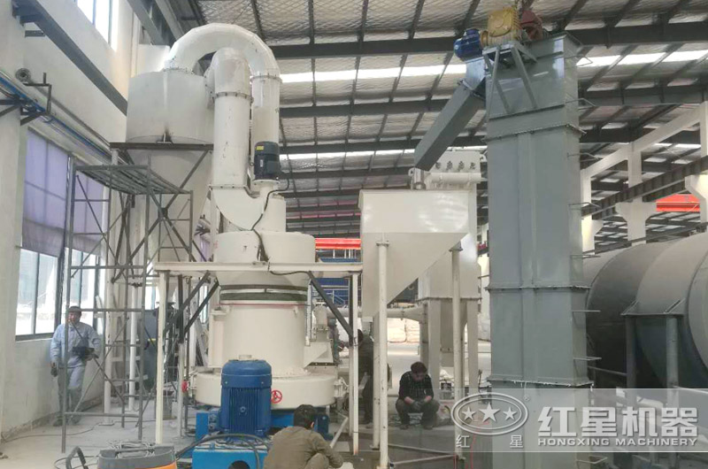 雷蒙磨粉機(jī)可以將鋁礬土磨成250目的細(xì)粉嗎？怎樣調(diào)雷蒙磨粉子粗細(xì)？