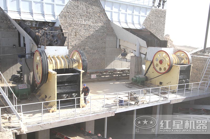 912顎式破石機(jī)產(chǎn)量是多少？一臺價格多少錢？